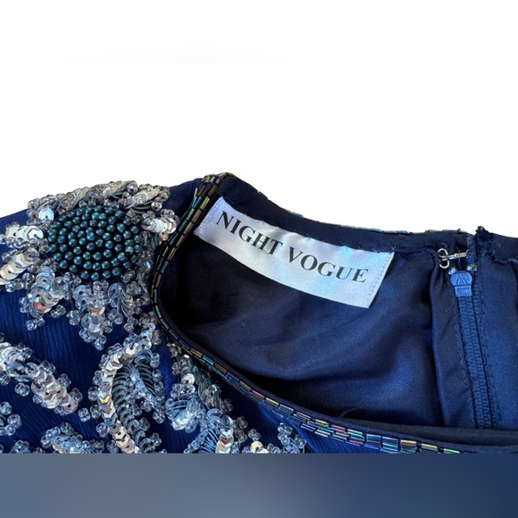 Vintage Night Vogue Sequinned Beaded Evening Dress - Picture 4 of 11